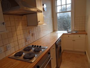 Kitchen- click for photo gallery